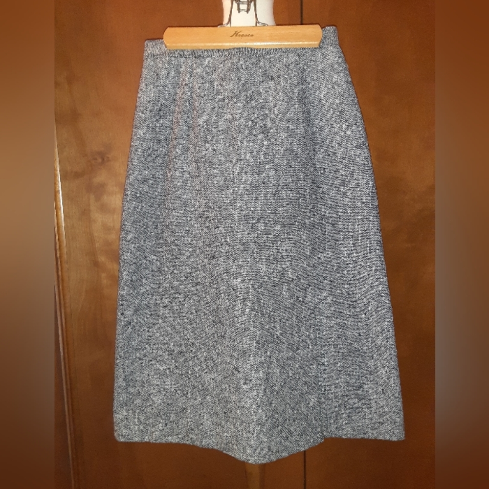 Classy, Vintage, Italian Tweed Taylor & Spencer Skirt
